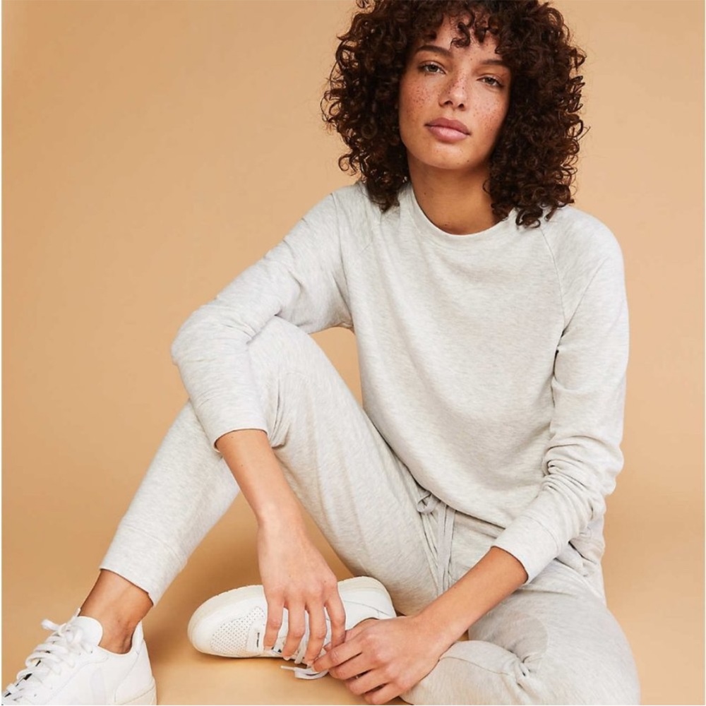 Lou & Grey Signaturesoft Upstate Sweatpants & Top
